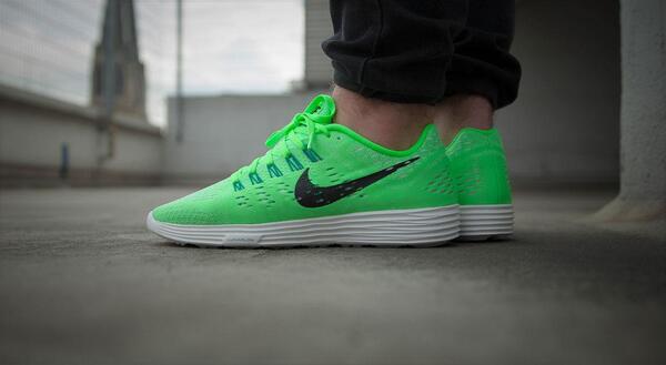 Nike lunartempo store 3 release